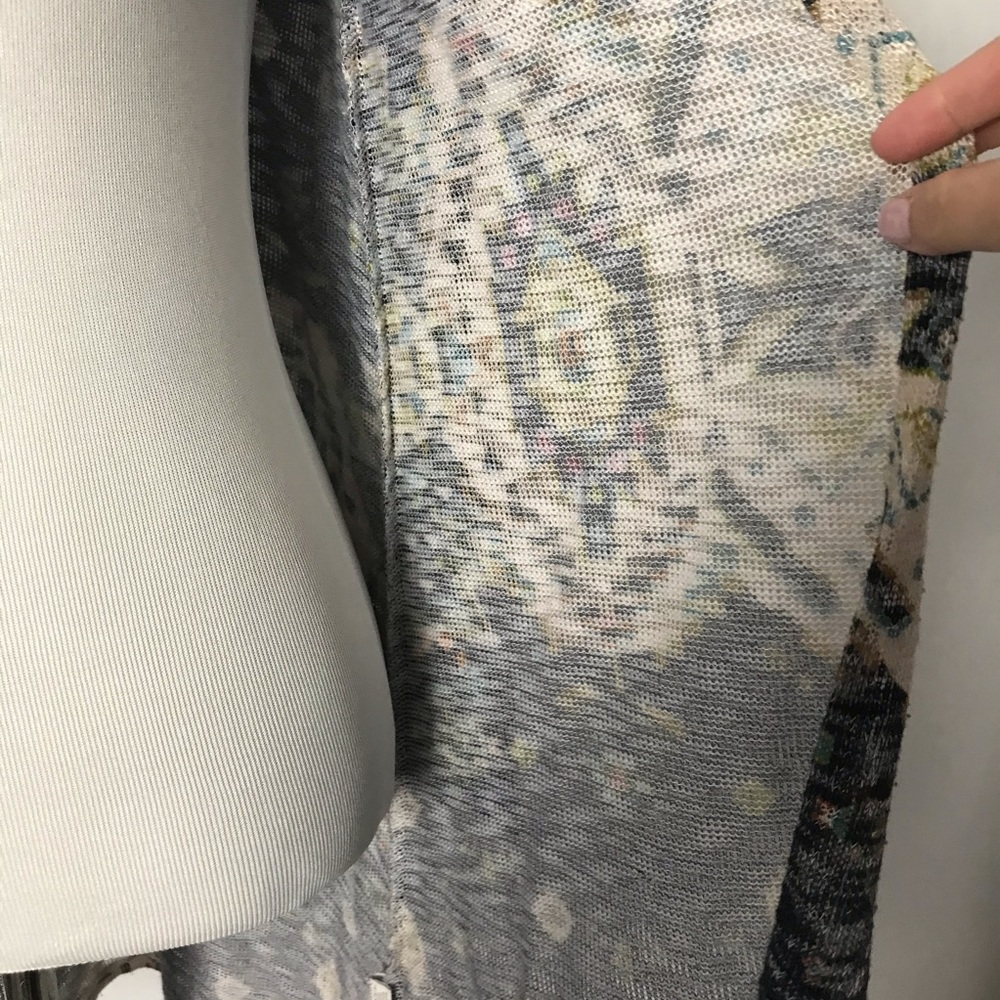 🎁 Eyeshadow Blue Size Small Aztec Print Women’s Long Sleeve Cardigan - Picture 4 of 7